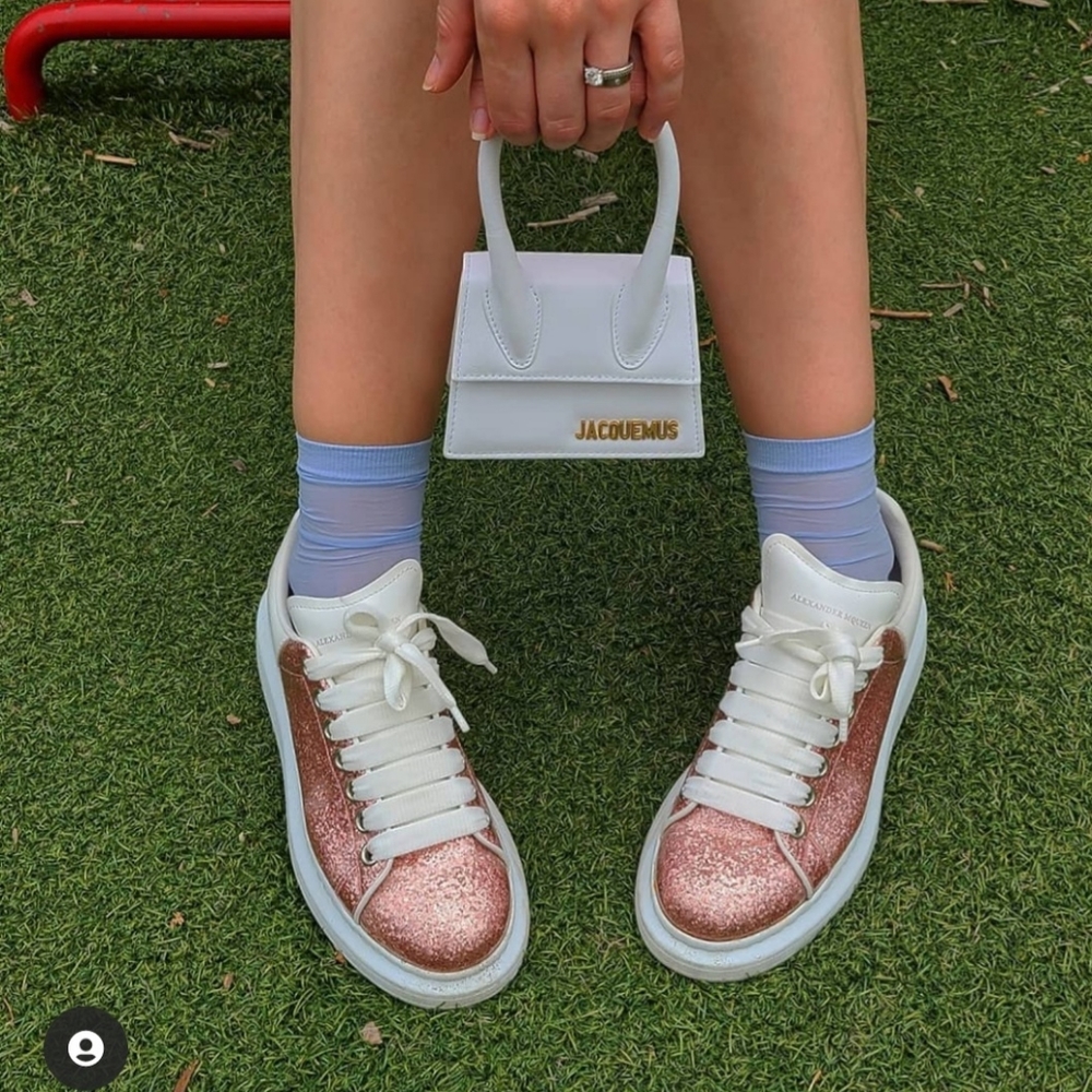 SOLD Alexander McQueen sneakers - Picture 2 of 9